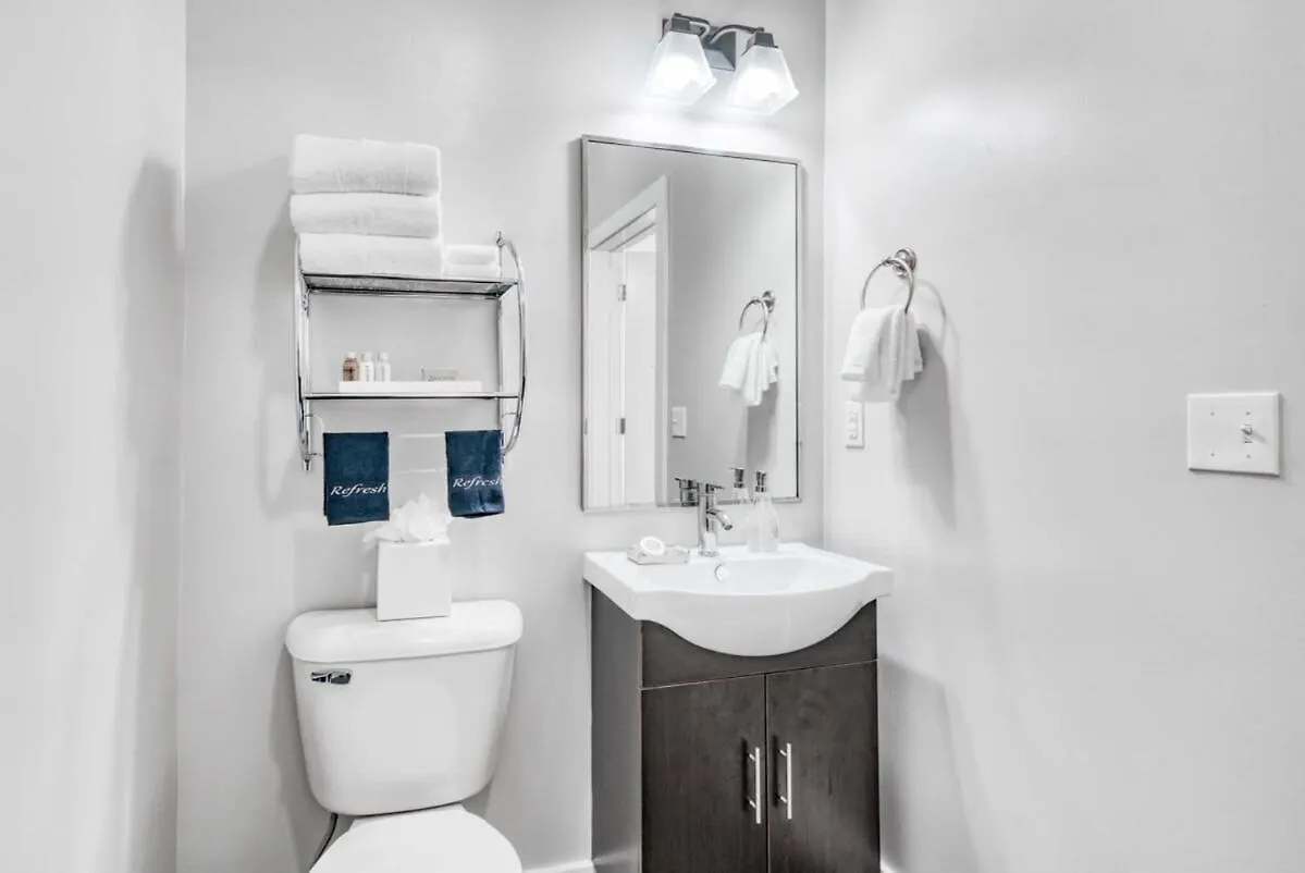 Апартаменты Two Cozysuites Charming Music Row Condos W Parking Нэшвилл