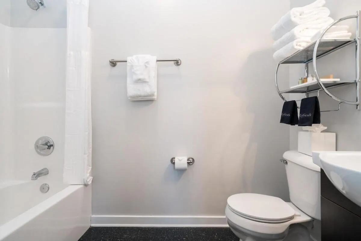Апартаменты Two Cozysuites Charming Music Row Condos W Parking Нэшвилл США